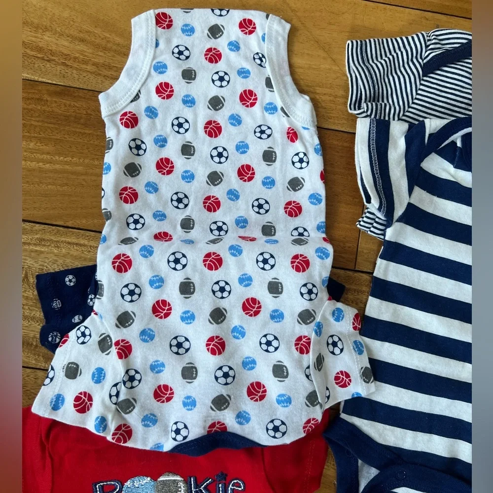 NWOT Gerber 0-3M Bundle Baby Boy Stripes Cars Sports Prints - Picture 8 of 11